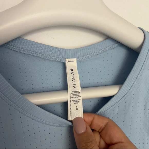 Athleta In Motion Tee Size  Large Color Career Blue - Picture 6 of 7